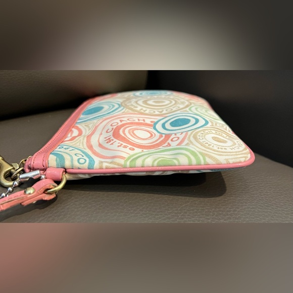 Coach Signature Circle Wristlet Pink Blue Green Tan - Picture 7 of 10